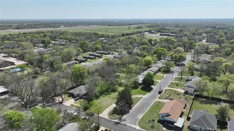 $99,999 | 1116 East Epstein Street, Sherman, TX 75090