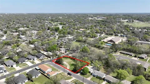 $99,999 | 1116 East Epstein Street, Sherman, TX 75090