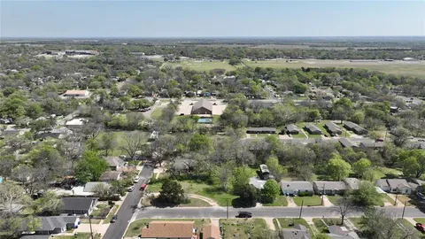 $99,999 | 1116 East Epstein Street, Sherman, TX 75090
