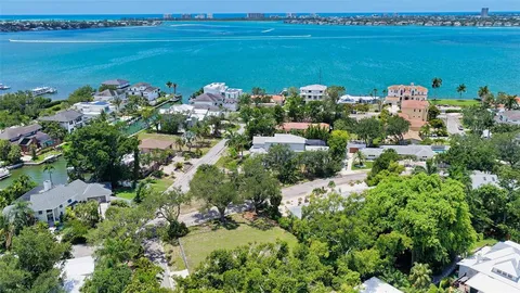 $1,495,000 | 2155 Oriole Drive, Sarasota, FL 34239