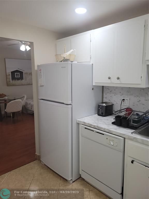 1980 South Ocean Drive, Unit 9B Hallandale Beach, FL 33009 - Photo 4 of 23