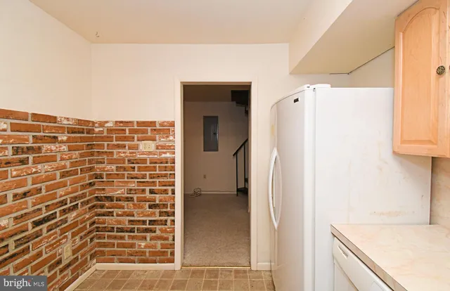 a view of bathroom with shower