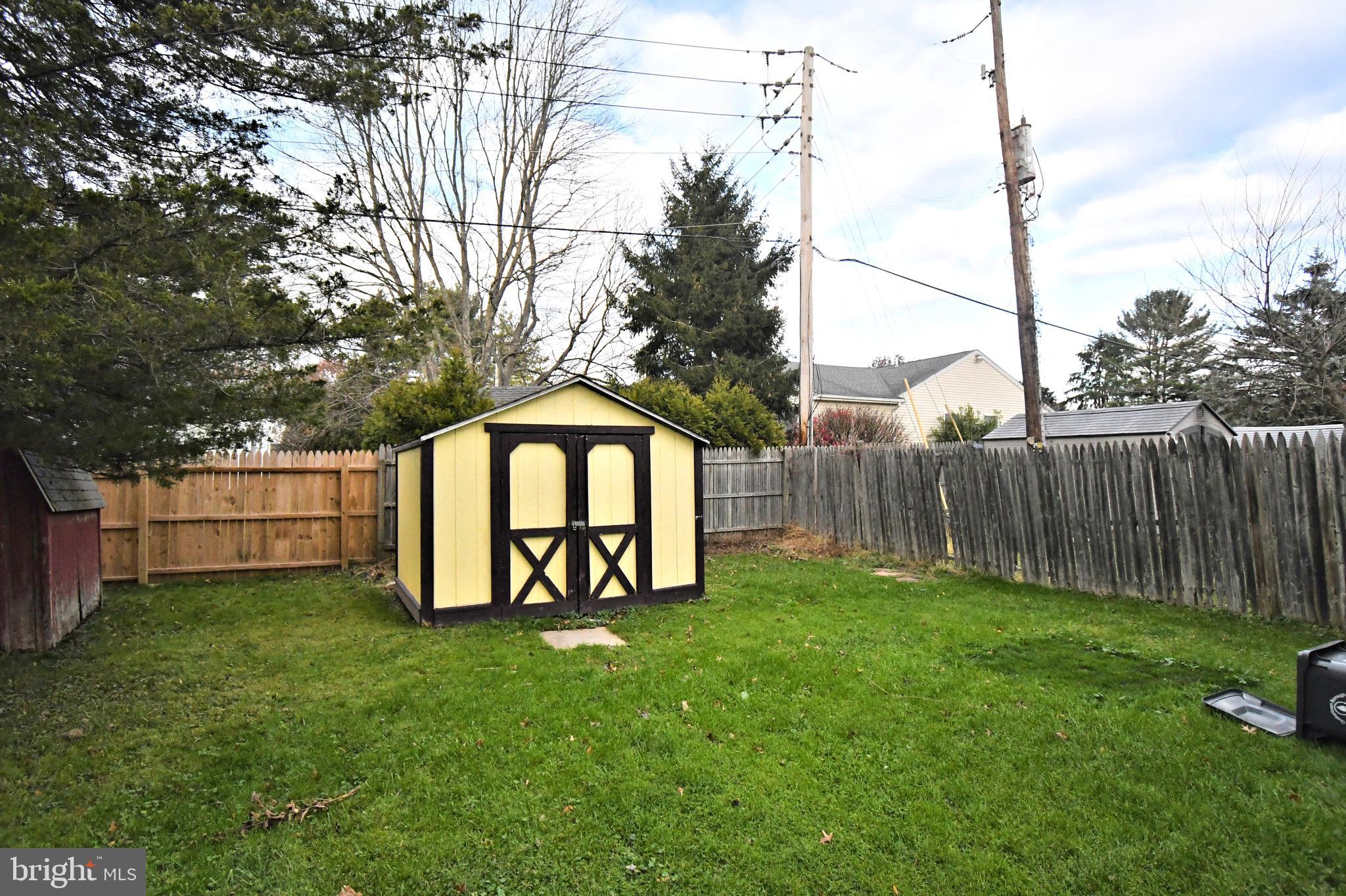 8 Pennington Lane Quakertown, PA 18951 - Photo 53 of 58 a view of a back yard