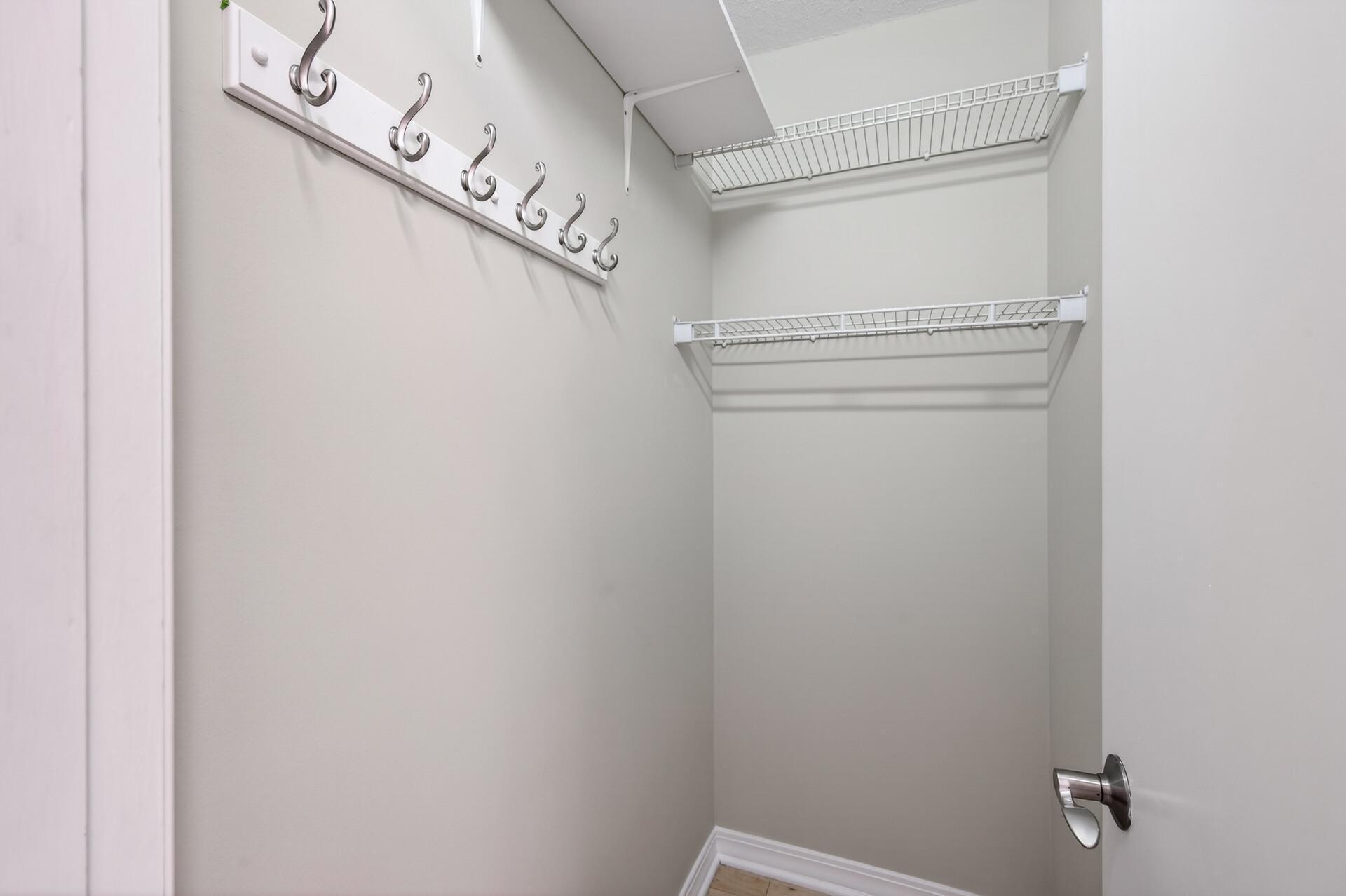 2727 West 43rd Street, Unit 201 Minneapolis, MN 55410 - Photo 15 of 15