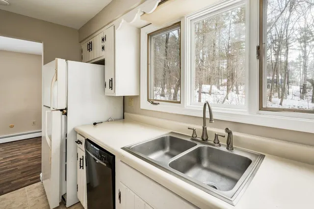$530,000 | 87 Edgewater Drive, Barrington, NH 03825