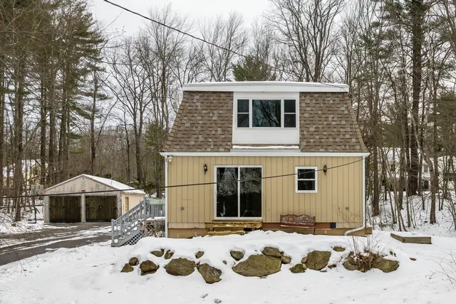$530,000 | 87 Edgewater Drive, Barrington, NH 03825