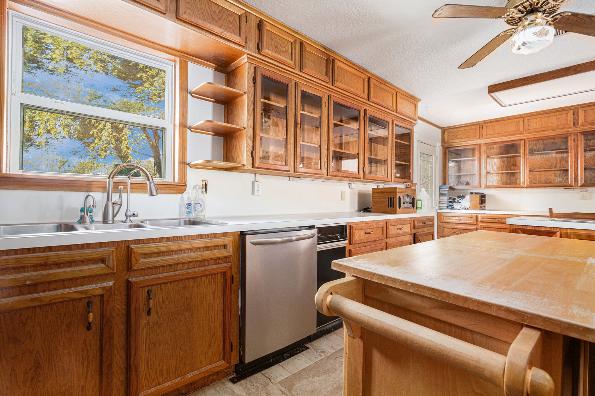 4709 Frontier Drive Houston, TX 77041 - Photo 14 of 20 a dining room with a sink and large window