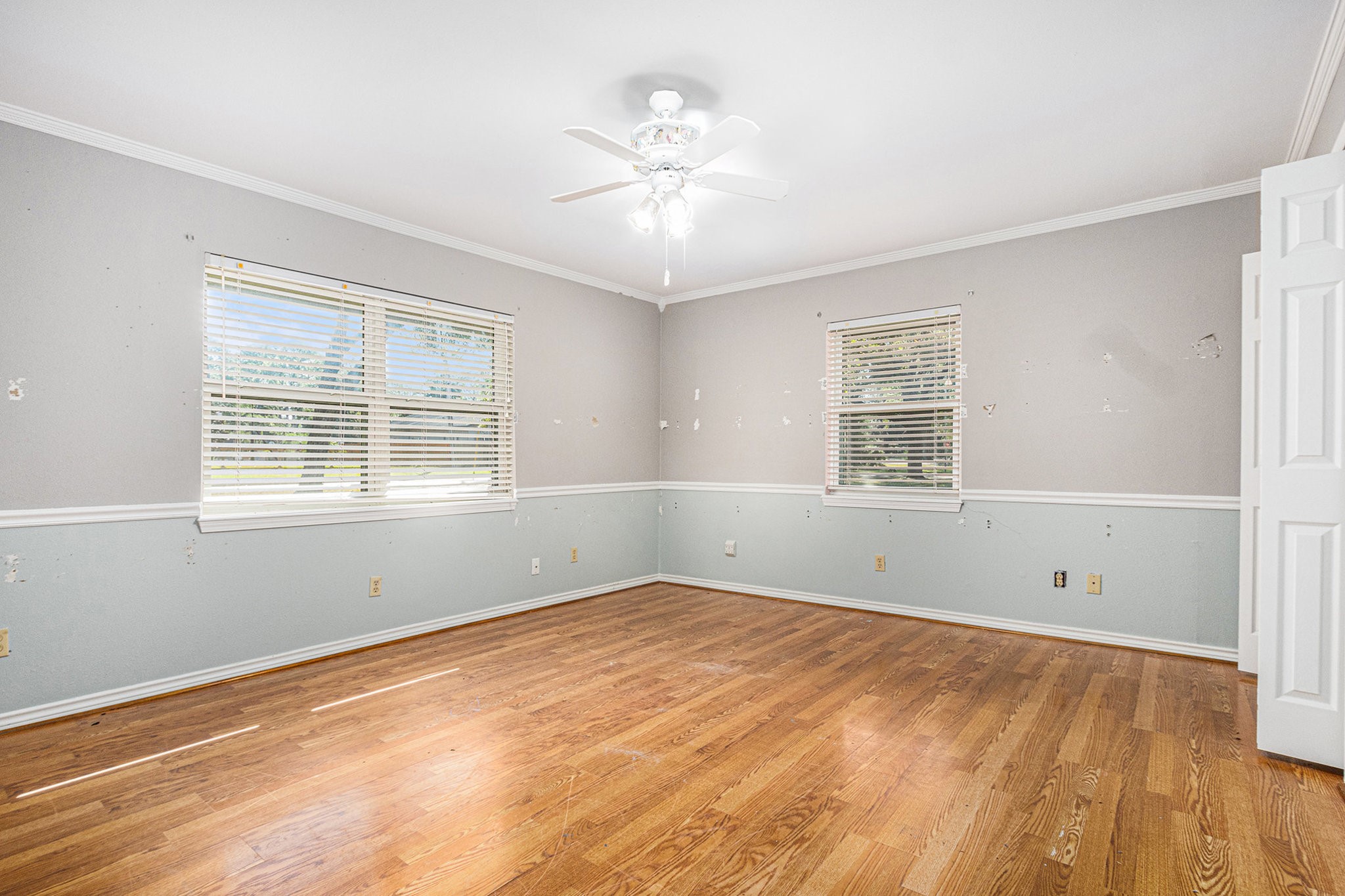 4709 Frontier Drive Houston, TX 77041 - Photo 20 of 20 wooden floor in an empty room with a window