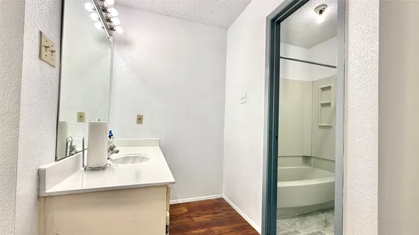 $123,999 | 11889 Bob White Drive, Unit 834, Houston, TX 77035