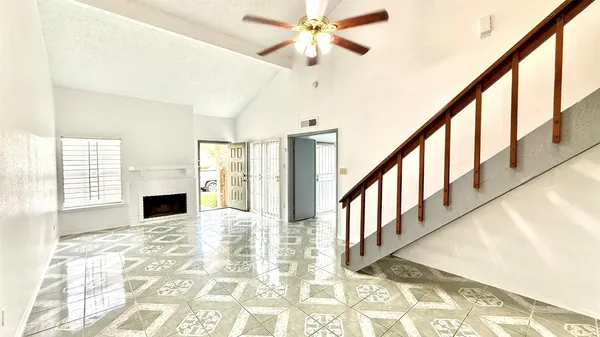 $123,999 | 11889 Bob White Drive, Unit 834, Houston, TX 77035