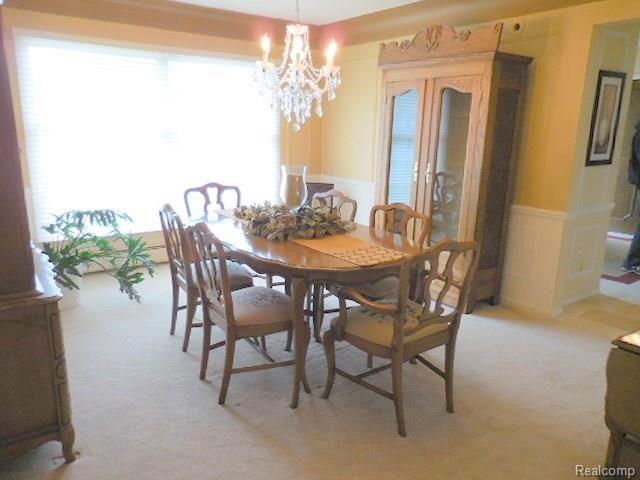 25551 Wykeshire Road Farmington Hills, MI 48336 - Photo 3 of 46