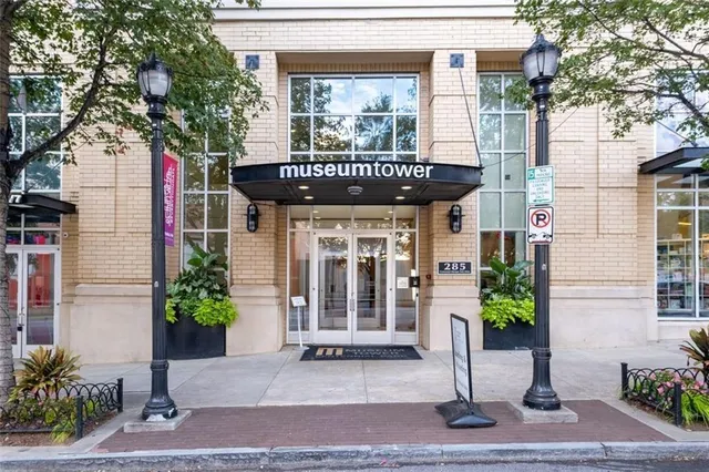 $320,000 | 285 Centennial Olympic Park Drive Northwest, Unit 1606, Atlanta, GA 30313