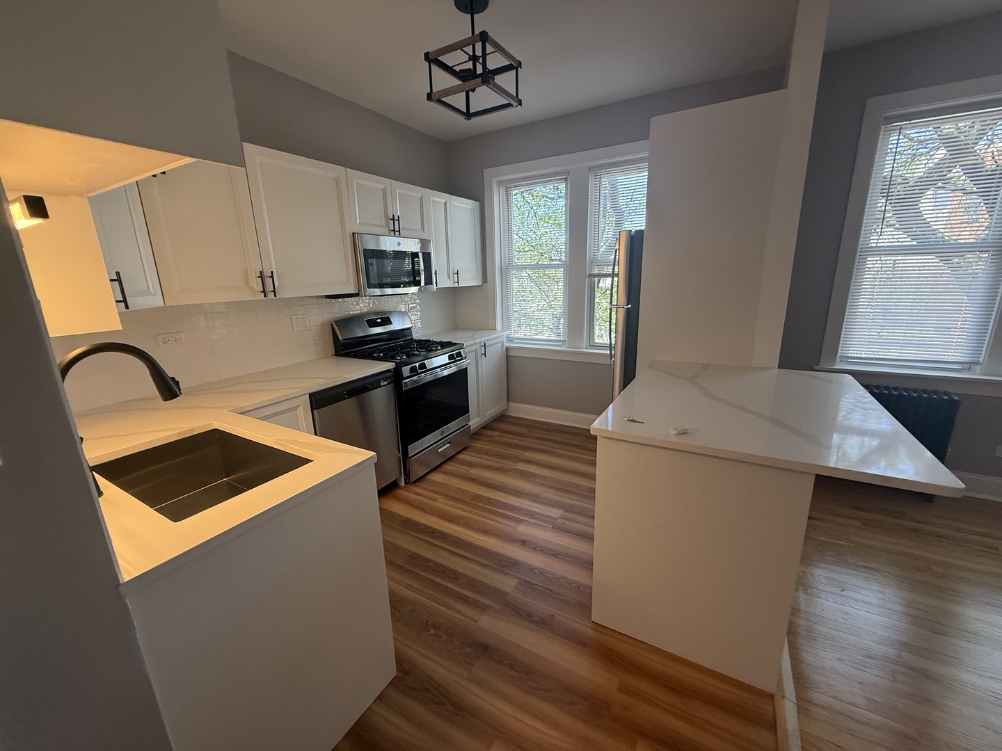 4956 North Harding Avenue, Unit 2 Chicago, IL 60625 - Photo 5 of 21