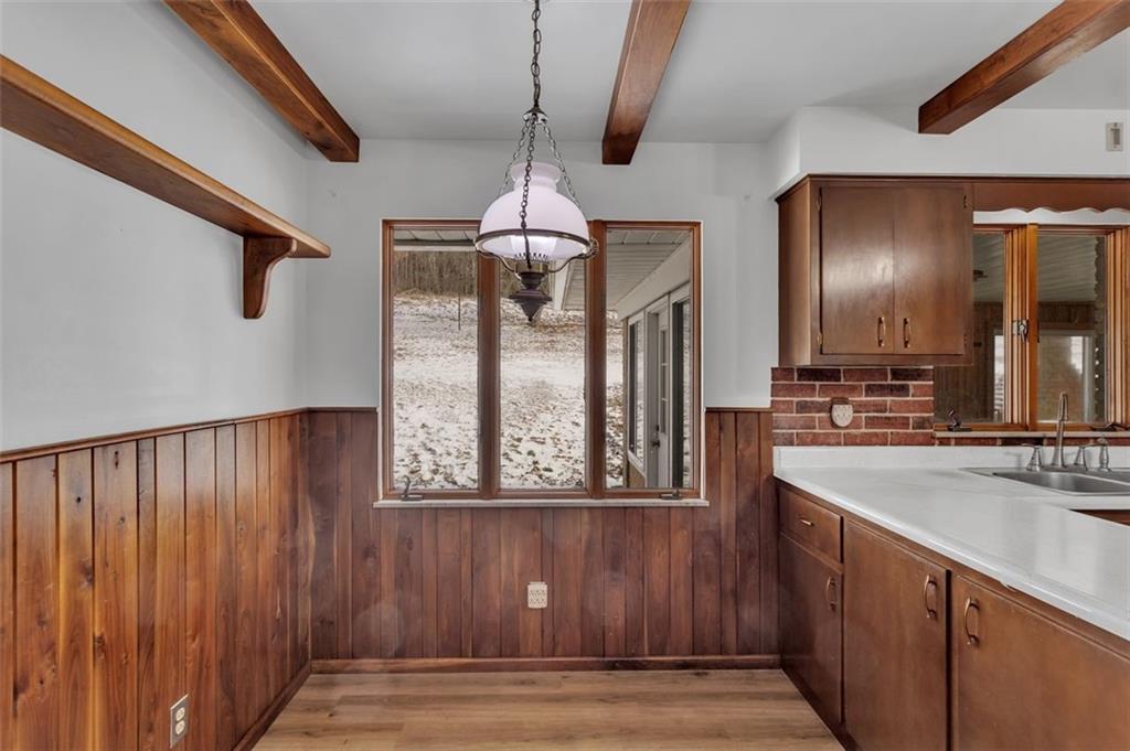 1602 Airport Road Vandergrift, PA 15690 - Photo 10 of 41 Gallery Image 10