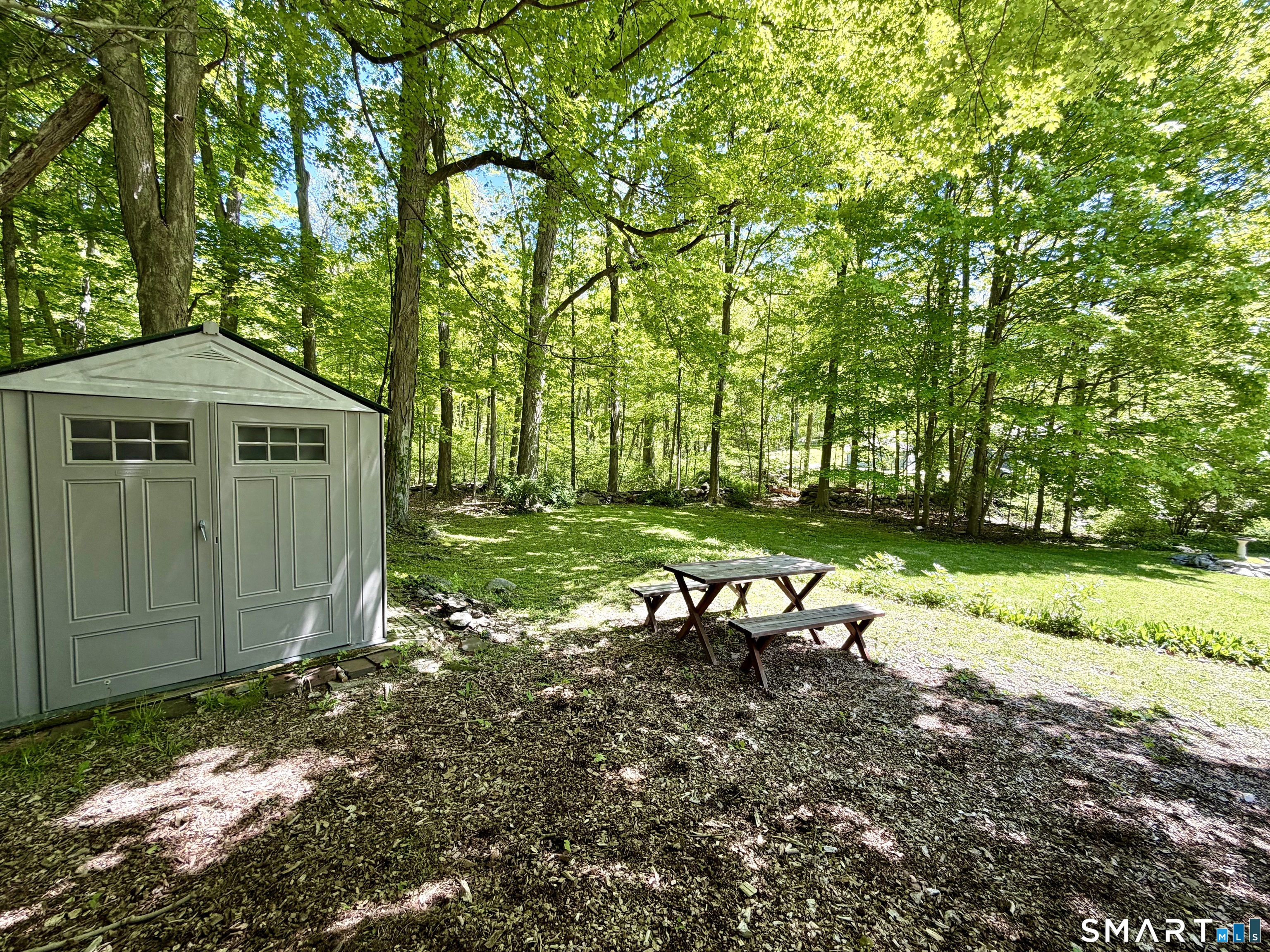 137 Florida Hill Road Ridgefield, CT 06877 - Photo 8 of 33