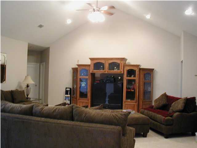 2450 Bell Ridge Drive Crestview, FL 32536 - Photo 3 of 5 Gallery Image 3