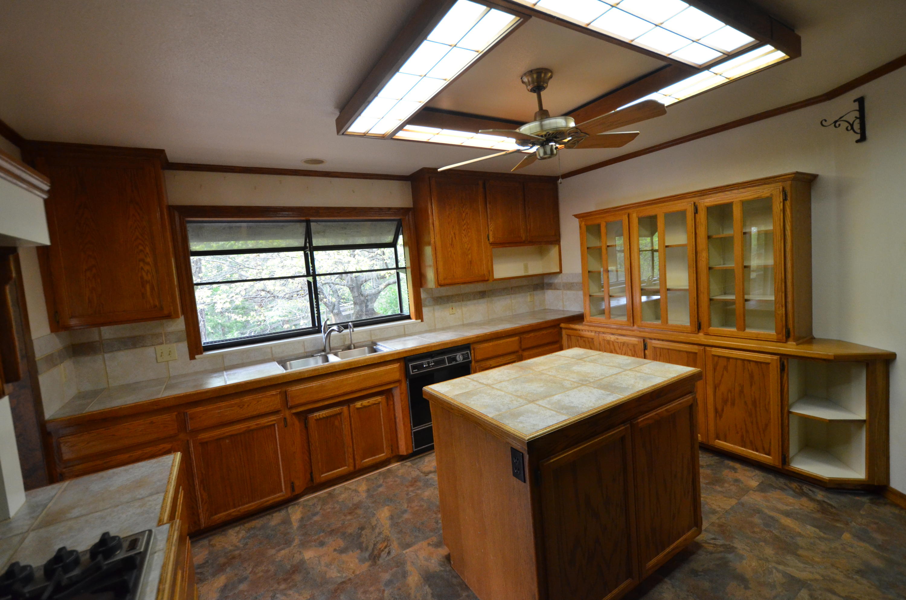 27727 Donkey Mine Road Oak Run, CA 96069 - Photo 16 of 16 Kitchen