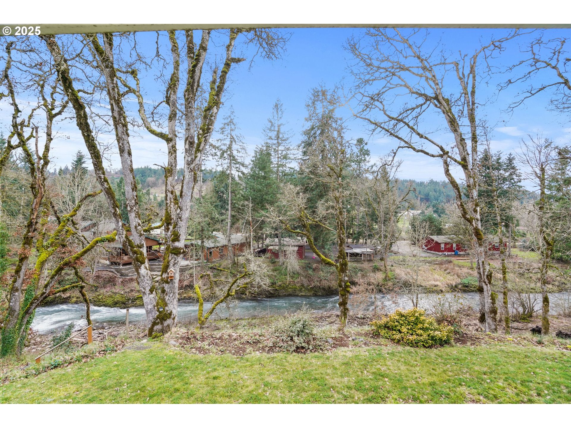 17576 North Abiqua Road Silverton, OR 97381 - Photo 40 of 40 a view of outdoor space