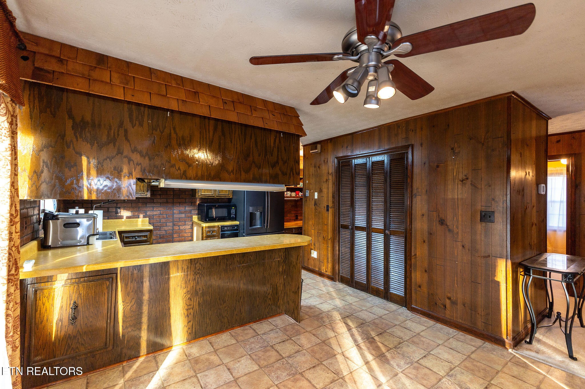 613 Patton Ferry Road Kingston, TN 37763 - Photo 11 of 37 Gallery Image 11