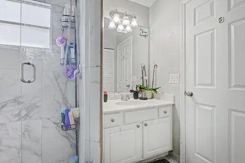 $575,000 | 1400 Cardinal Lane, Lantana, FL 33462