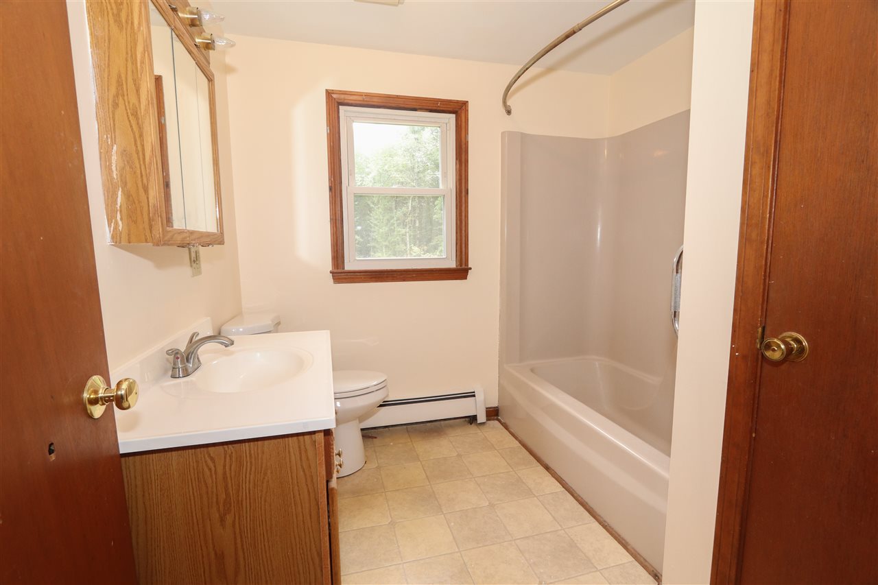 24 Cutler Road Litchfield, NH 03052 - Photo 12 of 40