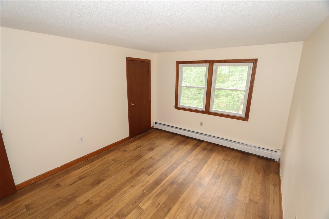 24 Cutler Road Litchfield, NH 03052 - Photo 13 of 40