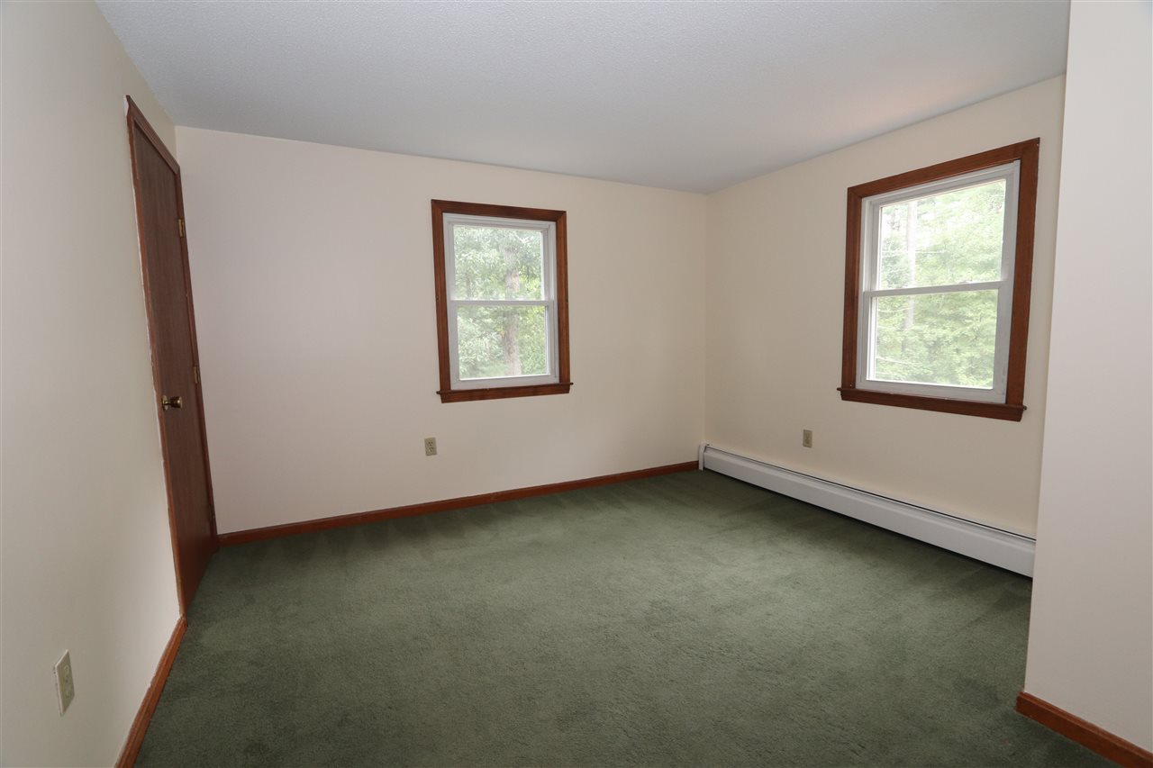 24 Cutler Road Litchfield, NH 03052 - Photo 19 of 40