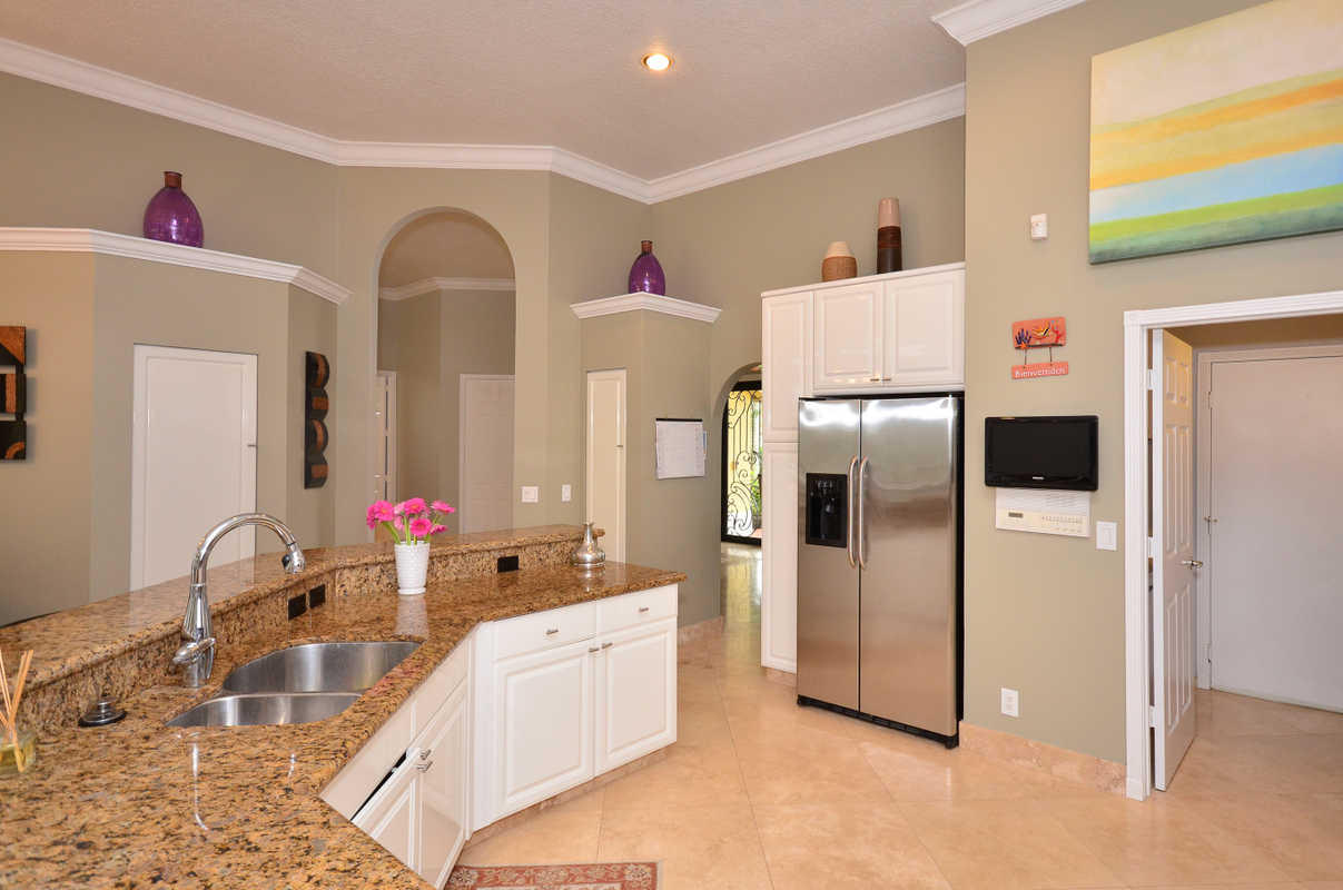 10528 Maple Chase Drive Boca Raton, FL 33498 - Photo 13 of 40 tes13