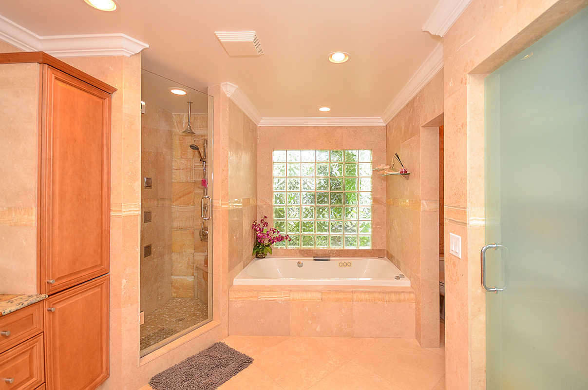 10528 Maple Chase Drive Boca Raton, FL 33498 - Photo 20 of 40 tes20