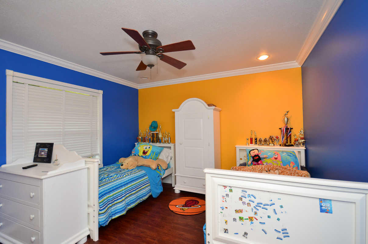 10528 Maple Chase Drive Boca Raton, FL 33498 - Photo 24 of 40 tes24