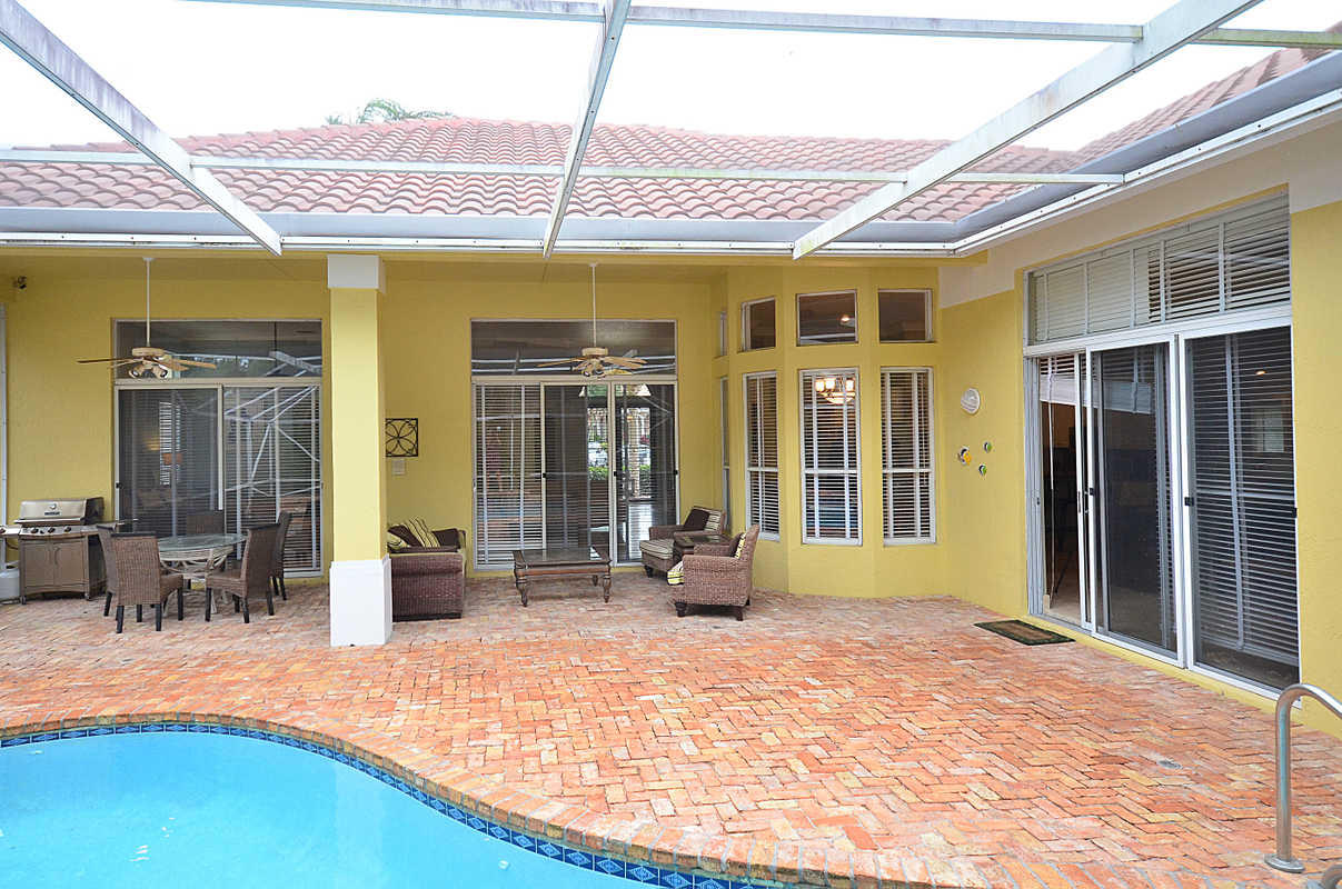 10528 Maple Chase Drive Boca Raton, FL 33498 - Photo 34 of 40 tes34
