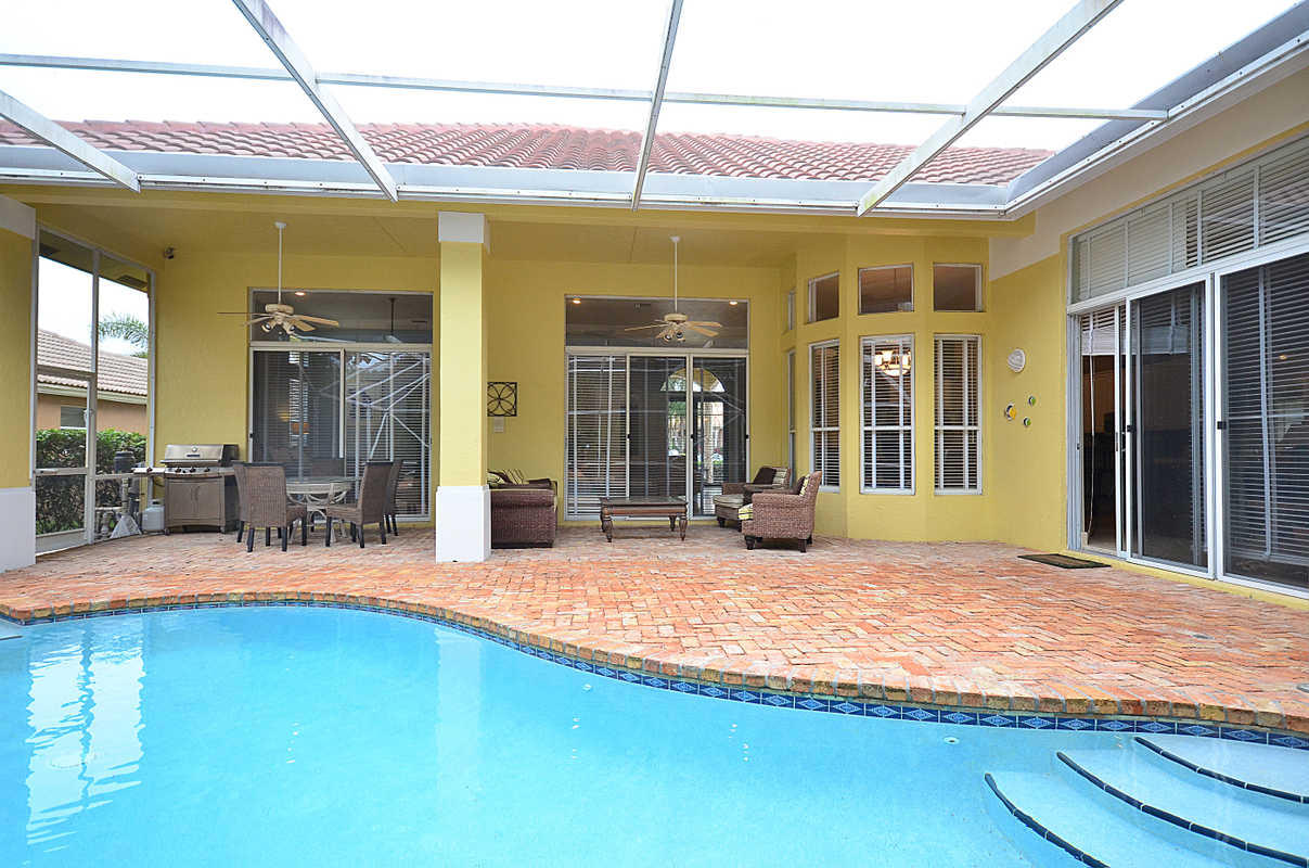 10528 Maple Chase Drive Boca Raton, FL 33498 - Photo 35 of 40 tes35