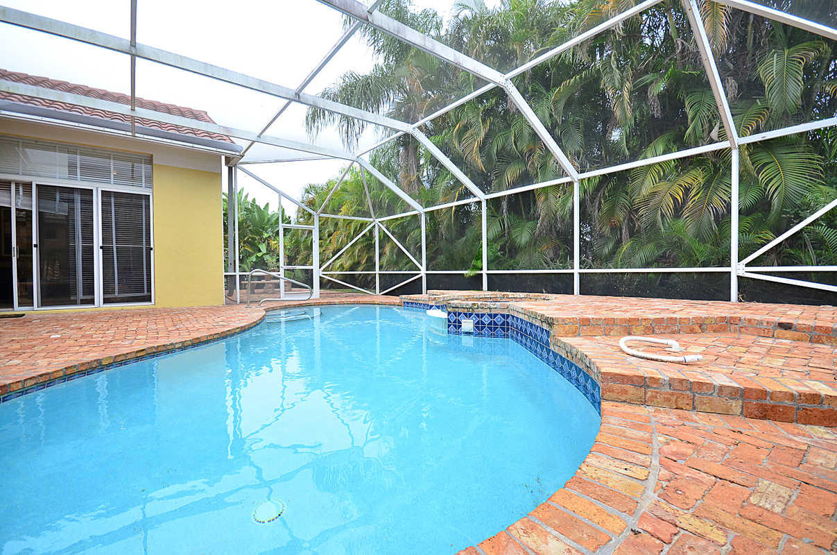 10528 Maple Chase Drive Boca Raton, FL 33498 - Photo 36 of 40 tes36