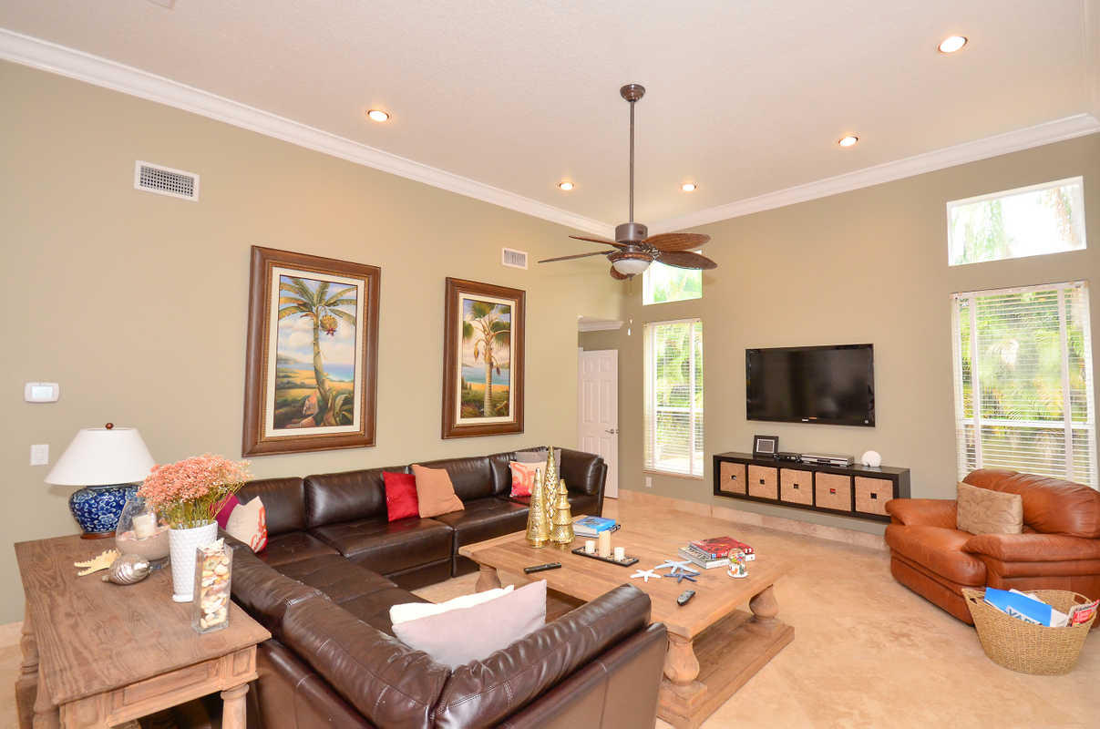 10528 Maple Chase Drive Boca Raton, FL 33498 - Photo 8 of 40 tes8