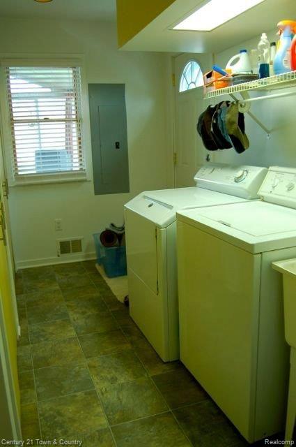 1765 East Wattles Road Troy, MI 48085 - Photo 9 of 25 Laundry