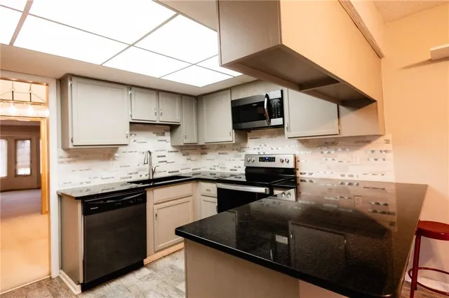 $230,000 | 1303 North 43rd Street, St. Joseph, MO 64506