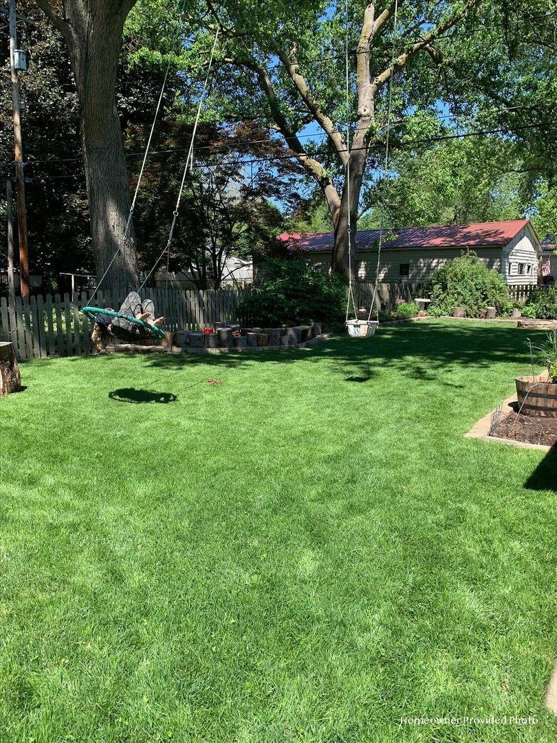 506 North Edwin Street Champaign, IL 61821 - Photo 39 of 45 a view of a park with large trees