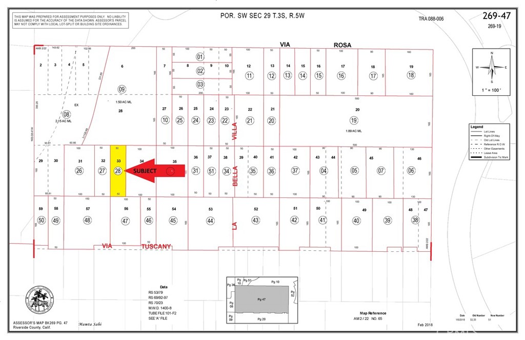 a black and white photo of a painting