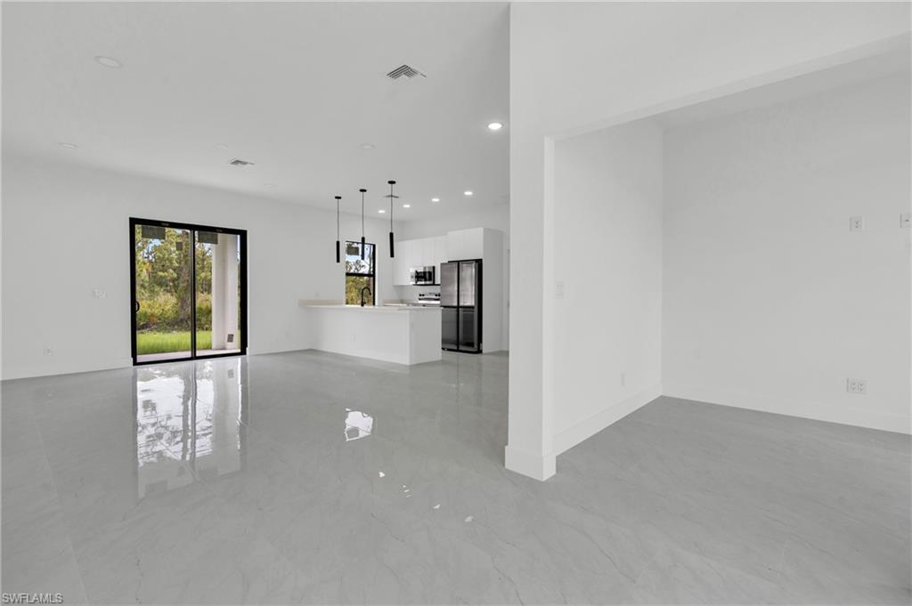 464 Redwing Street Lehigh Acres, FL 33974 - Photo 11 of 31