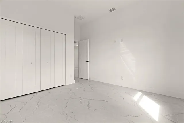 $324,900 | 464 Redwing Street, Lehigh Acres, FL 33974