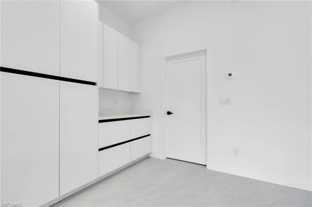 $324,900 | 464 Redwing Street, Lehigh Acres, FL 33974