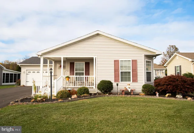 $319,900 | 115 Eagles Watch Drive South, Bechtelsville, PA 19505