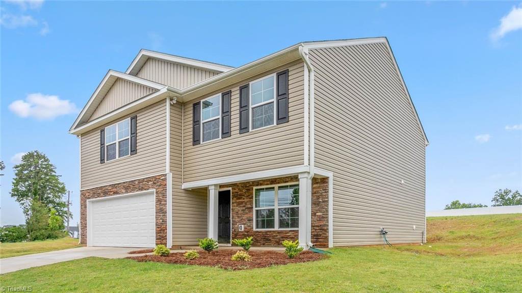 140 Red Arrow Court Mayodan, NC 27027 - Photo 3 of 31 *Photos are of model home and are for representational purposes only.