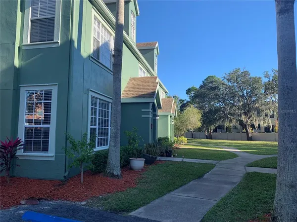 $2,150 | 10416 White Lake Court, Unit 10416, Tampa, FL 33626