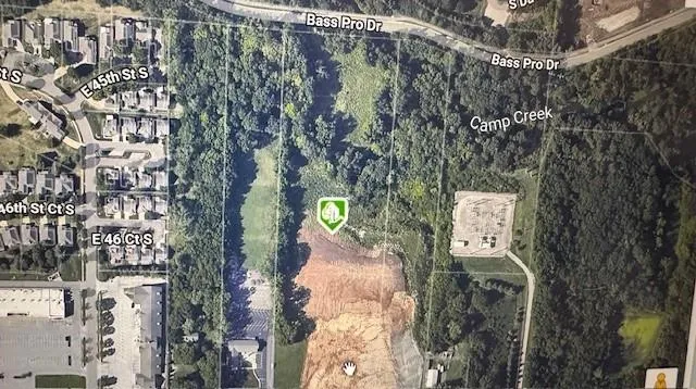 $1,450,000 | 17318 East US Highway 40, Independence, MO 64055