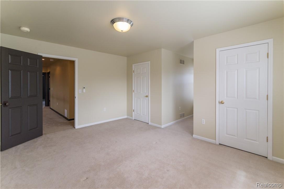 4760 Winding Way Howell, MI 48843 - Photo 38 of 59 Bedroom