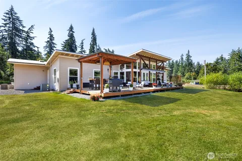 $1,425,000 | 7929 Northeast Hunt Club Lane, Hansville, WA 98340