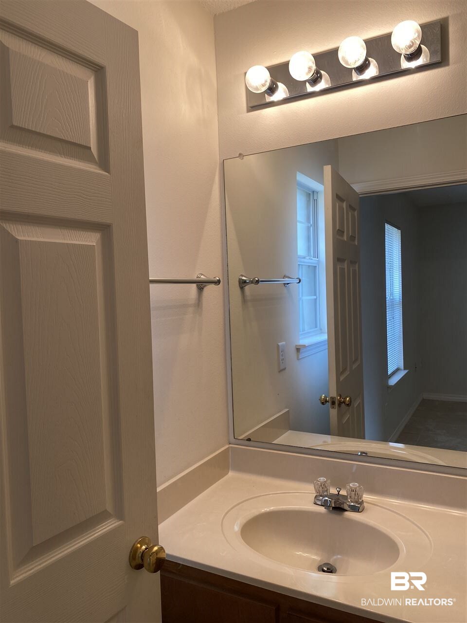 8171 Hurricane Road Bay Minette, AL 36507 - Photo 14 of 29 Master Bath