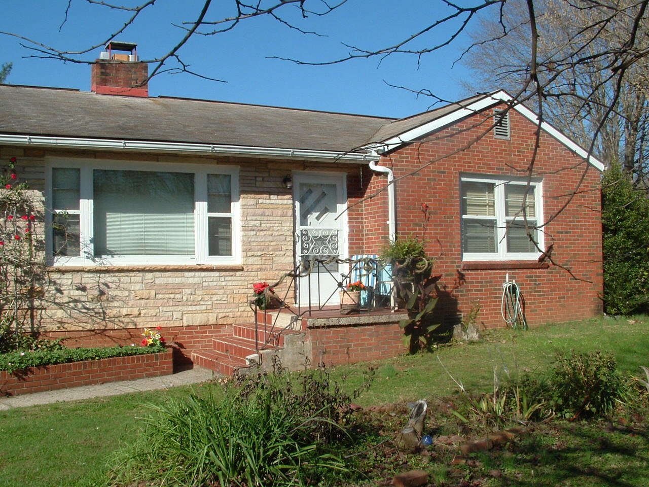 717 West Emory Road Powell, TN 37849 - Photo 1 of 24 very front