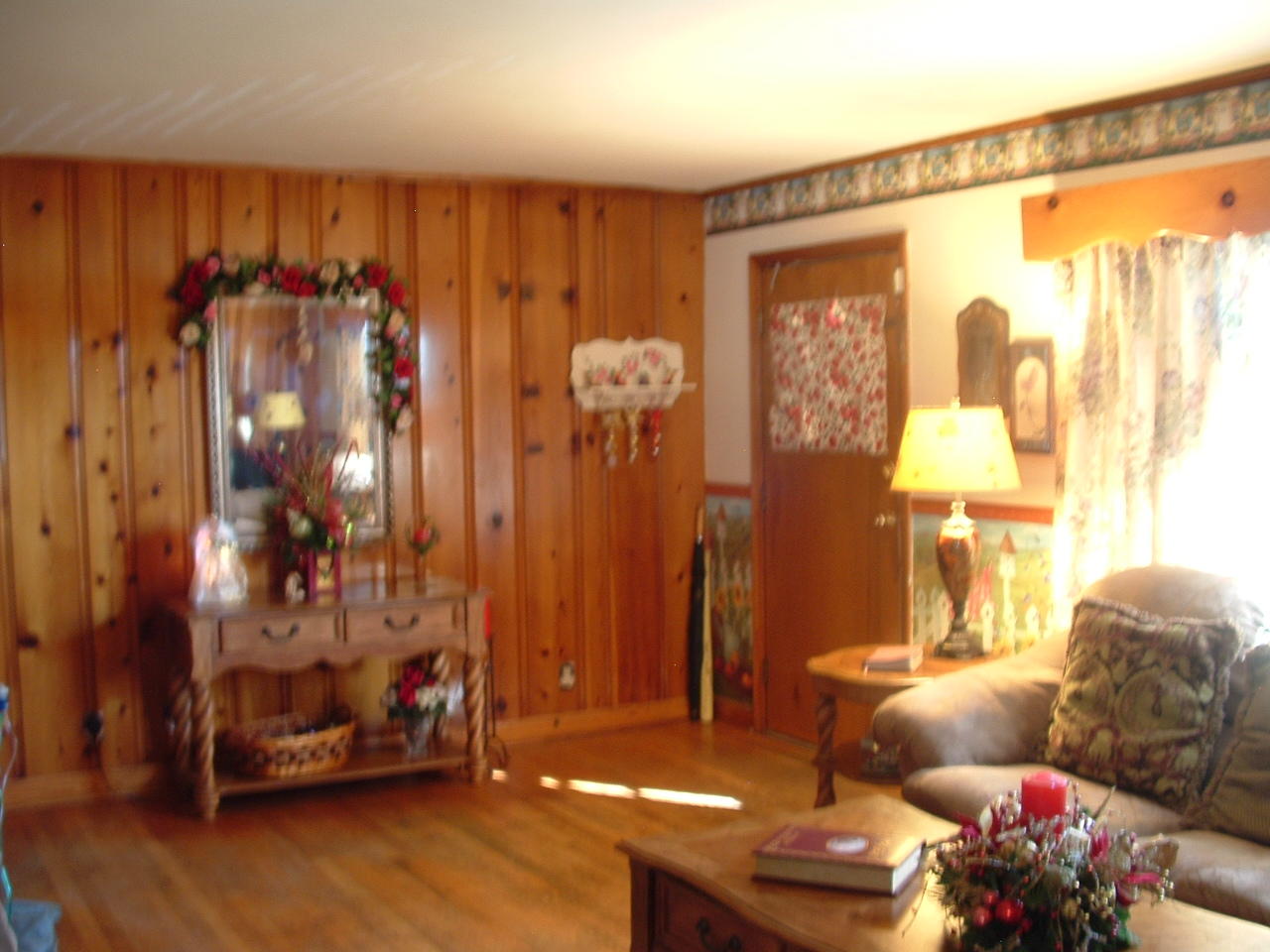 717 West Emory Road Powell, TN 37849 - Photo 10 of 24 livingroom good